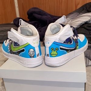 Custom Nike Air Force One's Mid